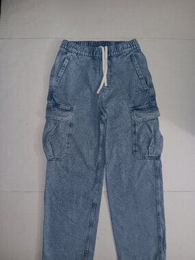 H&M LOOSE ANKLE CARGO STYLE DENIM PANTS